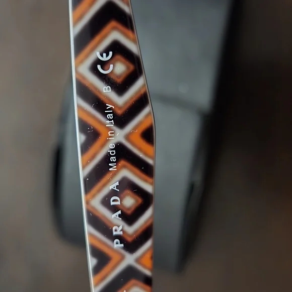 Prada Black Women's Sunglasses - Picture 4 of 7